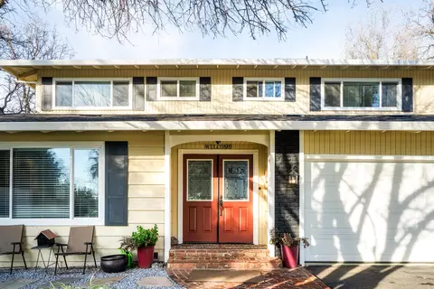 3210 Forest Hills Dr, Redding, CA 96002 photo 3