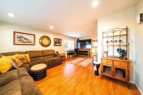 3210 Forest Hills Dr, Redding, CA 96002 photo 9