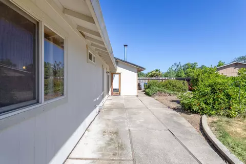 4237 White River Ct, Redding, CA 96003 photo 34