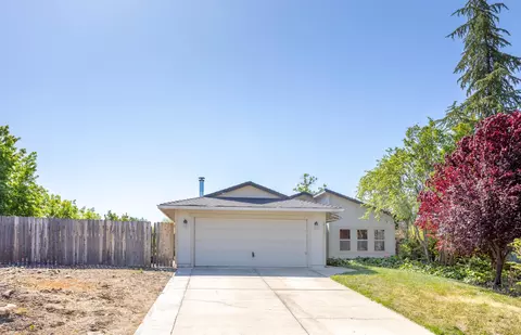 4237 White River Ct, Redding, CA 96003 photo 2