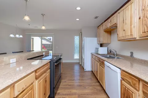 4237 White River Ct, Redding, CA 96003 photo 10