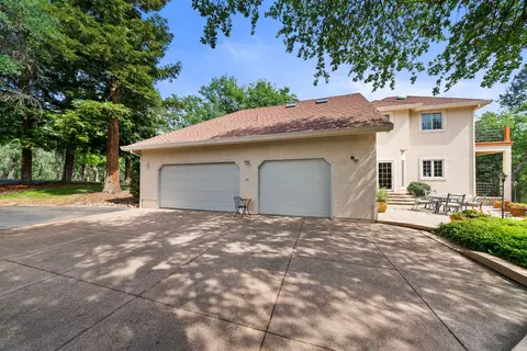8144 Montgomery Cir, Redding, CA 96001 photo 14