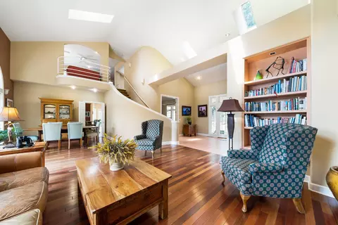 8144 Montgomery Cir, Redding, CA 96001 photo 24