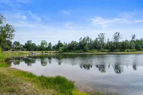 8144 Montgomery Cir, Redding, CA 96001 photo 19