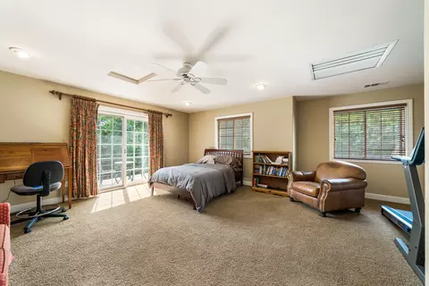 8144 Montgomery Cir, Redding, CA 96001 photo 45