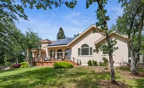 8144 Montgomery Cir, Redding, CA 96001 photo 6