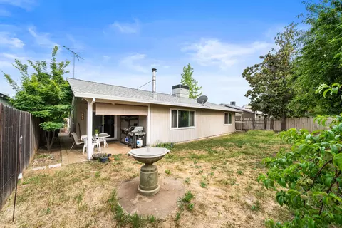 3766 Pegasus St, Redding, CA 96002 photo 16