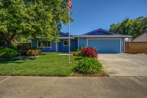 202 Woodhill Dr, Redding, CA 96003 photo 1