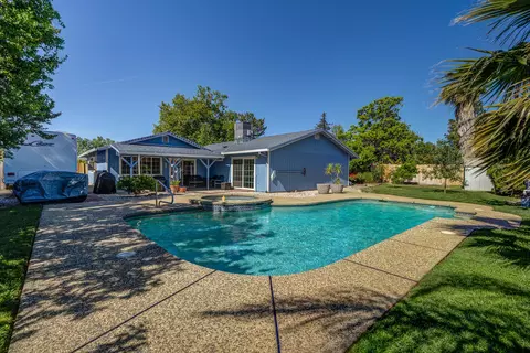 202 Woodhill Dr, Redding, CA 96003 photo 7