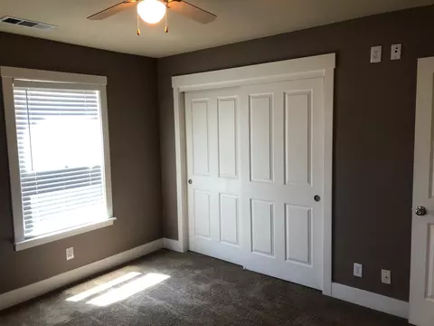 859 Fell St, Redding, CA 96001 photo 21