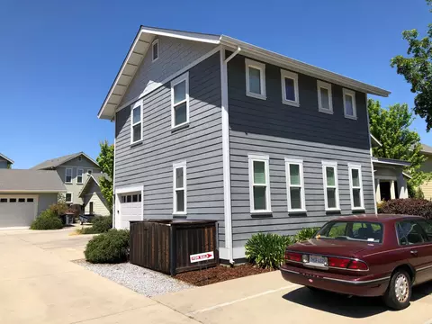 859 Fell St, Redding, CA 96001 photo 7