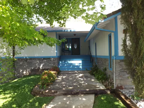 9447 Chaparral Dr, Redding, CA 96001 photo 1