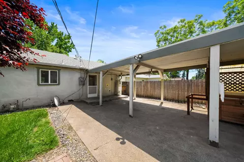 4592 Harrison Ave, Redding, CA 96001 photo 21
