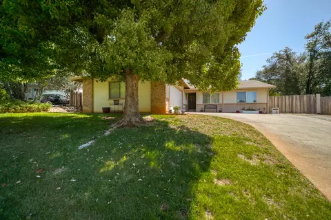 2679 Sanford Ct, Redding, CA 96003 photo 1