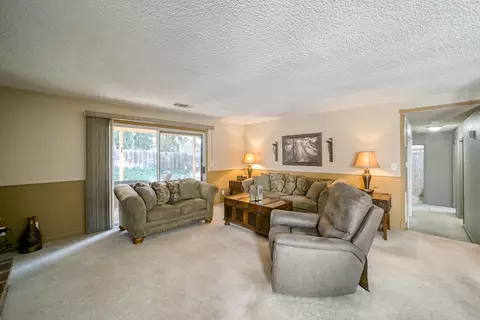 2679 Sanford Ct, Redding, CA 96003 photo 4