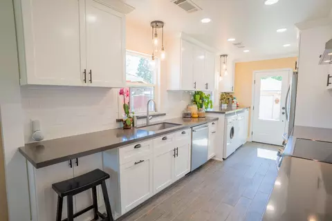 1934 Verda St, Redding, CA 96001 photo 8