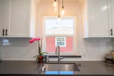 1934 Verda St, Redding, CA 96001 photo 7