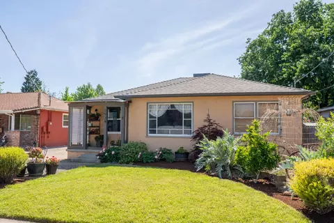 1934 Verda St, Redding, CA 96001 photo 33