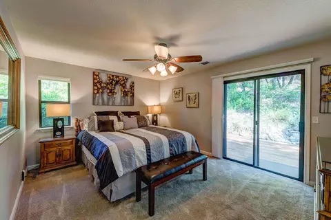560 Turquoise Ct, Redding, CA 96003 photo 13