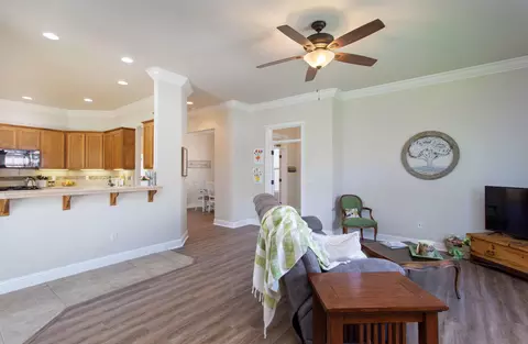 1325 Bonhurst Dr, Redding, CA 96003 photo 9