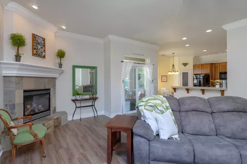 1325 Bonhurst Dr, Redding, CA 96003 photo 11