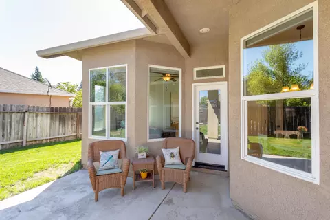 1325 Bonhurst Dr, Redding, CA 96003 photo 29