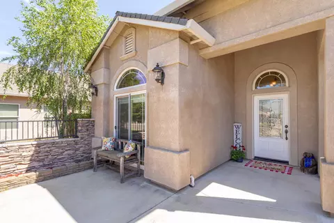 1325 Bonhurst Dr, Redding, CA 96003 photo 5