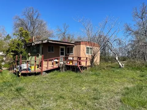 7597 Green Meadow Ln, Redding, CA 96002 photo 2