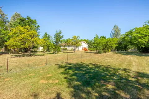 20731 Sunset Ln, Redding, CA 96002 photo 19