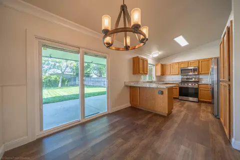 1969 Charade Way, Redding, CA 96003 photo 17