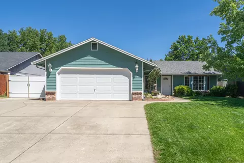 1969 Charade Way, Redding, CA 96003 photo 6