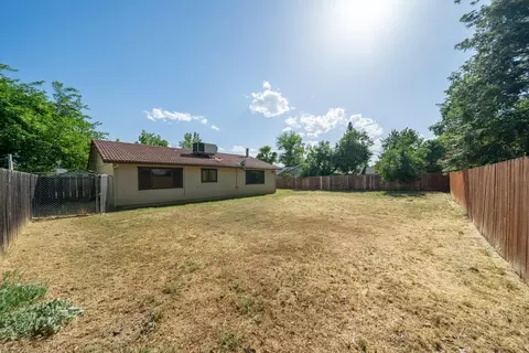 1930 Cirrus St, Redding, CA 96002 photo 45