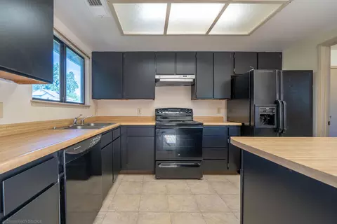 1930 Cirrus St, Redding, CA 96002 photo 18