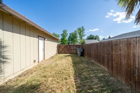 1930 Cirrus St, Redding, CA 96002 photo 38