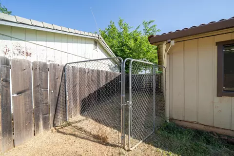 1930 Cirrus St, Redding, CA 96002 photo 47