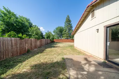 1930 Cirrus St, Redding, CA 96002 photo 36