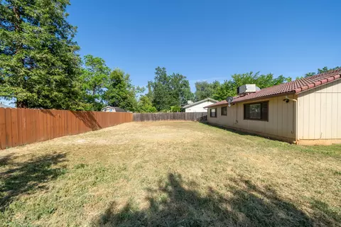 1930 Cirrus St, Redding, CA 96002 photo 42