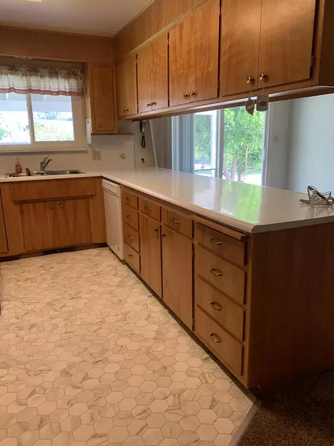 3240 Panorama Dr, Redding, CA 96003 photo 8