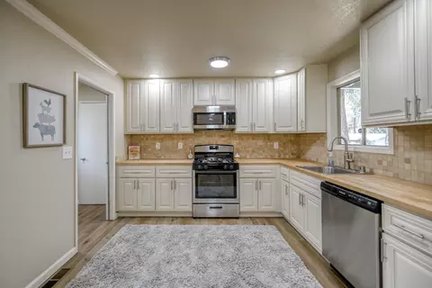 20139 Sugar Pine St, Burney, CA 96013 photo 12
