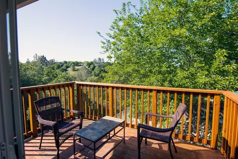 1556 Riviera Dr, Redding, CA 96001 photo 23