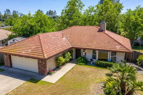 3688 Somerset Ave, Redding, CA 96002 photo 1