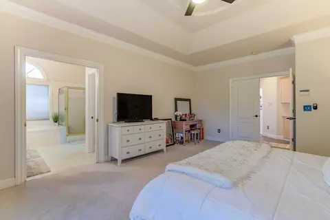 2625 Castlewood Dr, Redding, CA 96002 photo 30