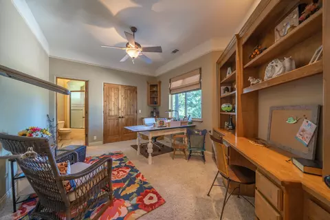 2590 Crescent Moon Ct, Redding, CA 96001 photo 31