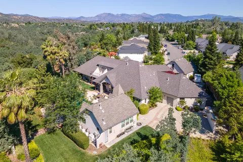 2590 Crescent Moon Ct, Redding, CA 96001 photo 50