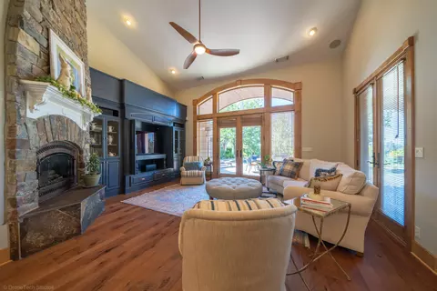 2590 Crescent Moon Ct, Redding, CA 96001 photo 20