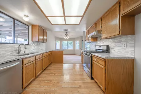 1883 Breckenwood Dr, Redding, CA 96002 photo 9