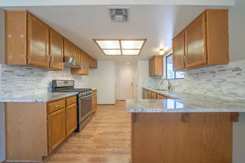 1883 Breckenwood Dr, Redding, CA 96002 photo 6