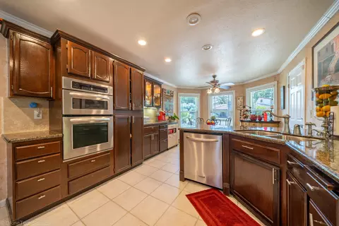 7223 Hermosa Way, Redding, CA 96002 photo 13