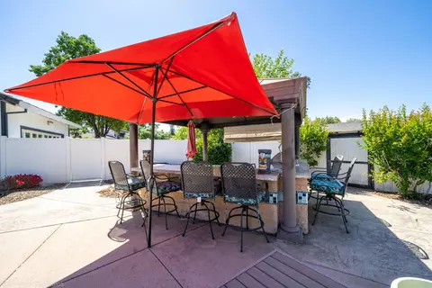 7223 Hermosa Way, Redding, CA 96002 photo 31