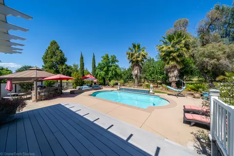 7223 Hermosa Way, Redding, CA 96002 photo 27